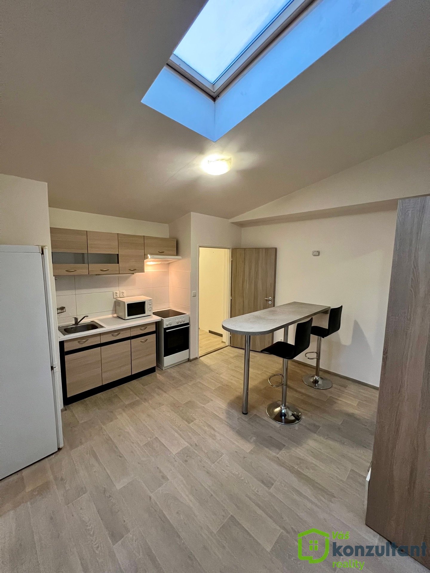 Pronájem, Byty 2+kk, 42 m2 - Brno - Komárov
