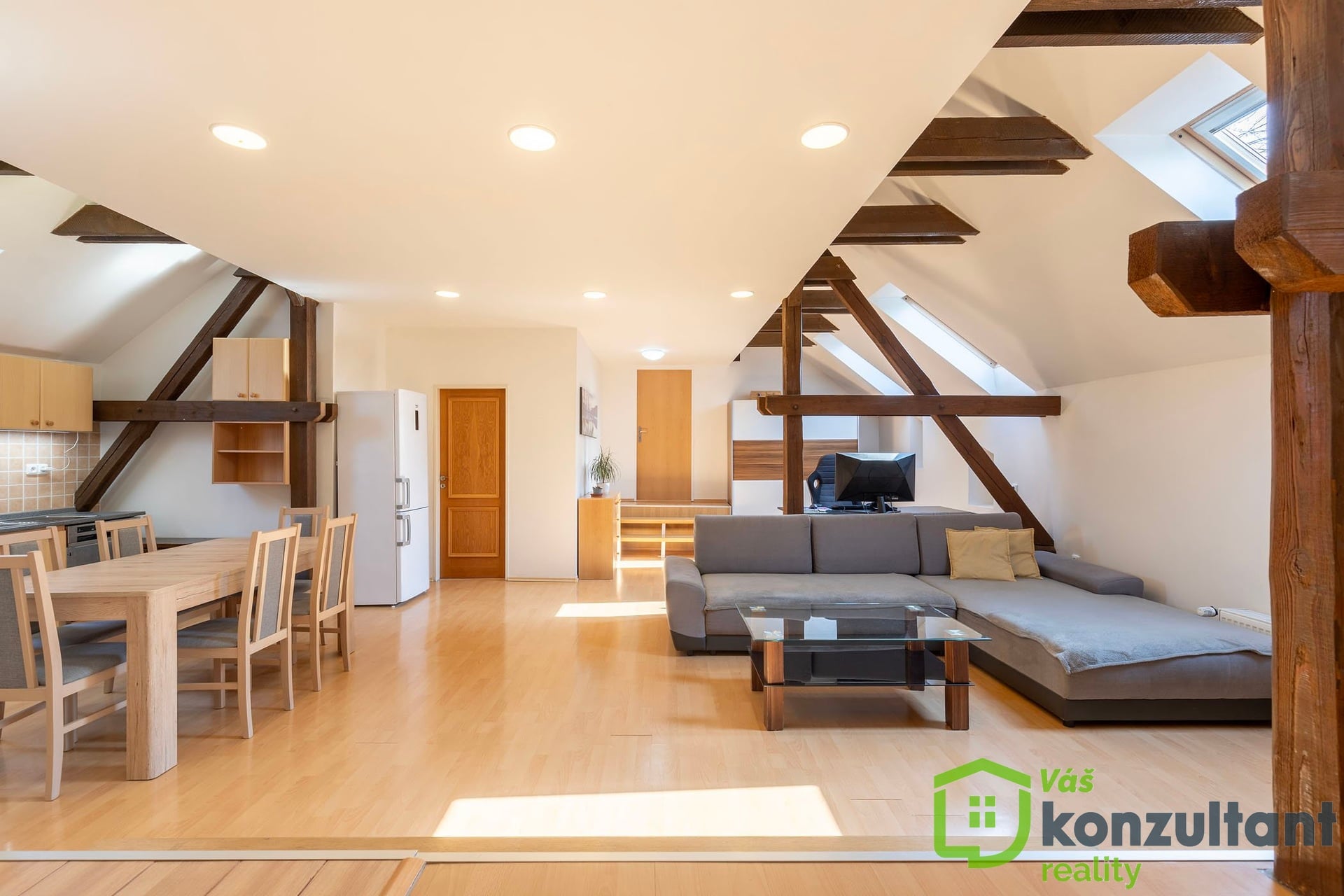 Prodej bytu 3+kk 132 m², Hajany